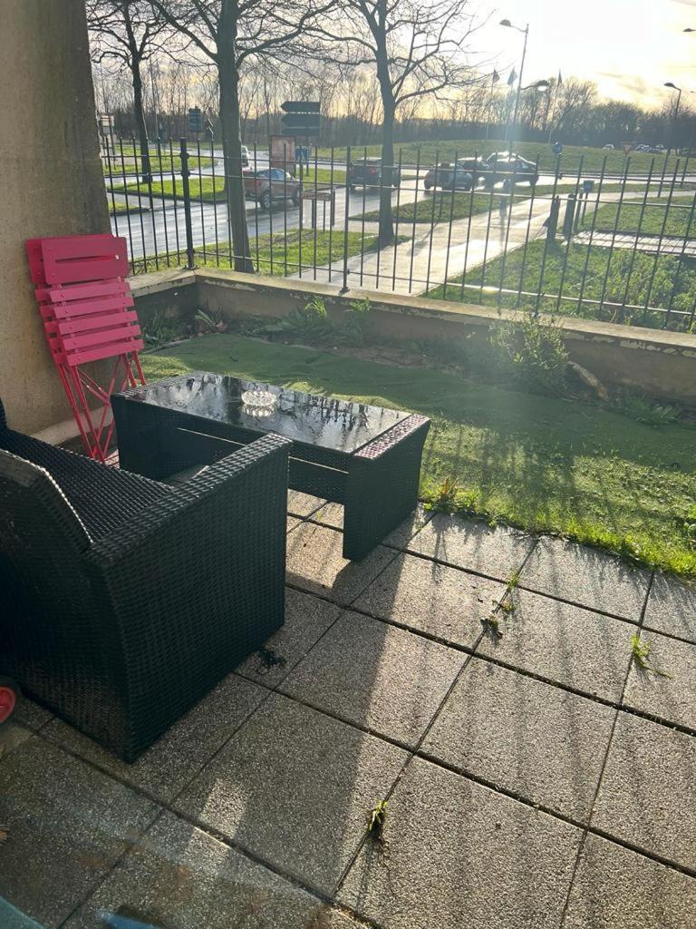 Appartement 5Min Gare Rer Disneyland Paris Val D'Europe La Vallee Village Parking Inclus Montevrain Bagian luar foto