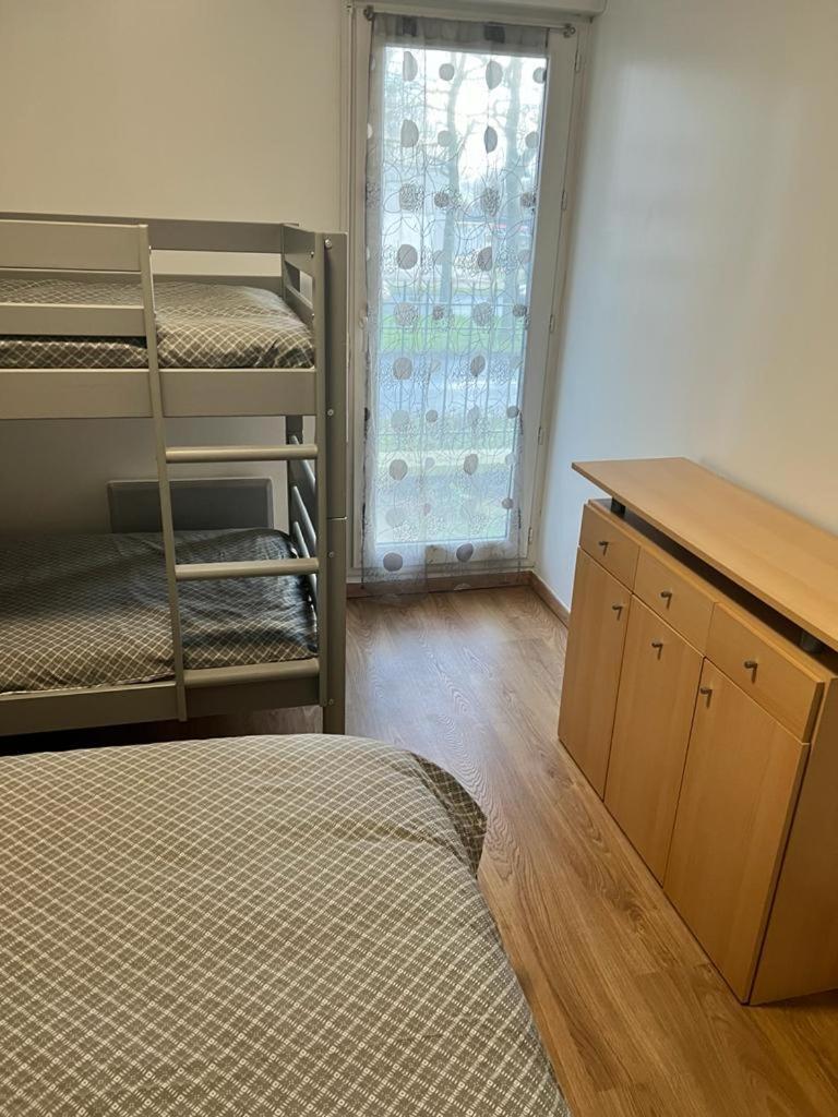 Appartement 5Min Gare Rer Disneyland Paris Val D'Europe La Vallee Village Parking Inclus Montevrain Bagian luar foto
