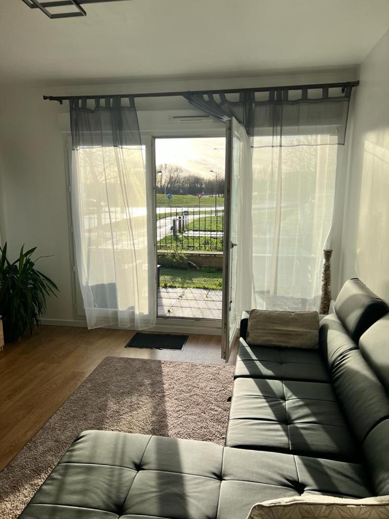 Appartement 5Min Gare Rer Disneyland Paris Val D'Europe La Vallee Village Parking Inclus Montevrain Bagian luar foto