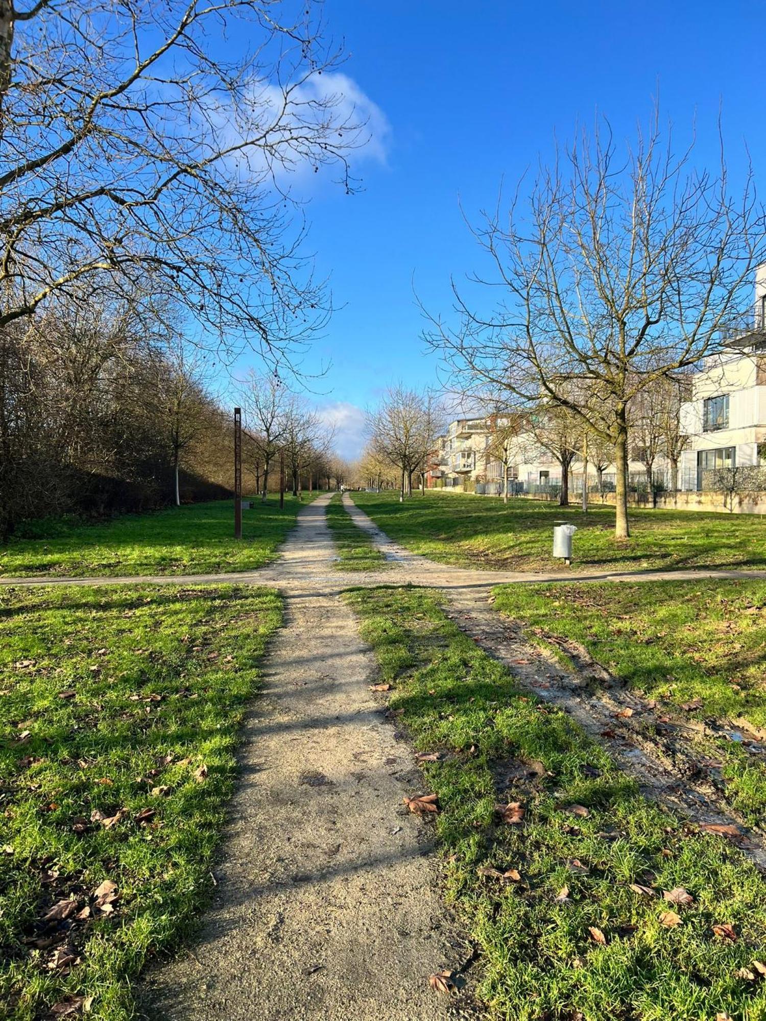 Appartement 5Min Gare Rer Disneyland Paris Val D'Europe La Vallee Village Parking Inclus Montevrain Bagian luar foto