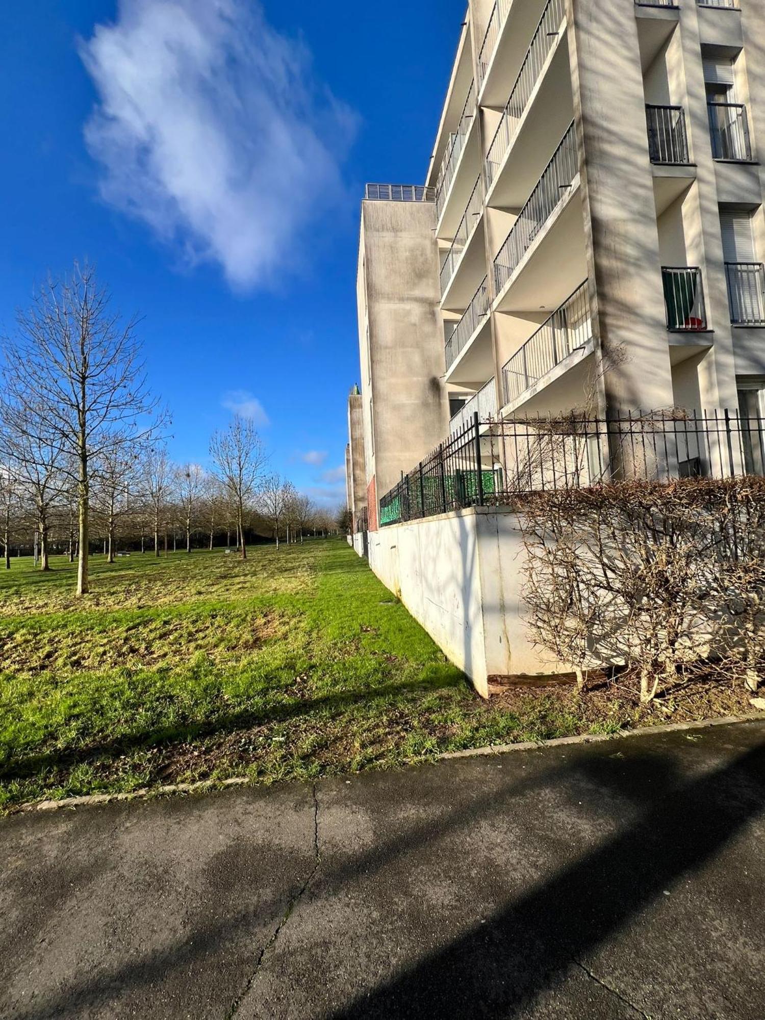 Appartement 5Min Gare Rer Disneyland Paris Val D'Europe La Vallee Village Parking Inclus Montevrain Bagian luar foto